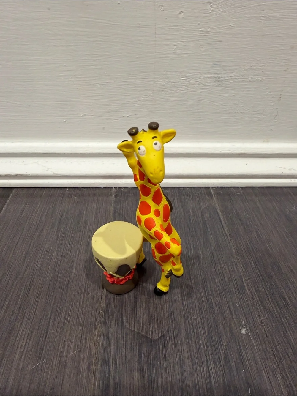 Tonies Box Audio Yellow and Red Giraffe Toy Drum Giraffes Can’t Dance Music Song